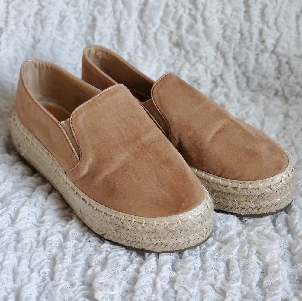 Bella Marie suede platform espadrille tan loafers size 6 1/2